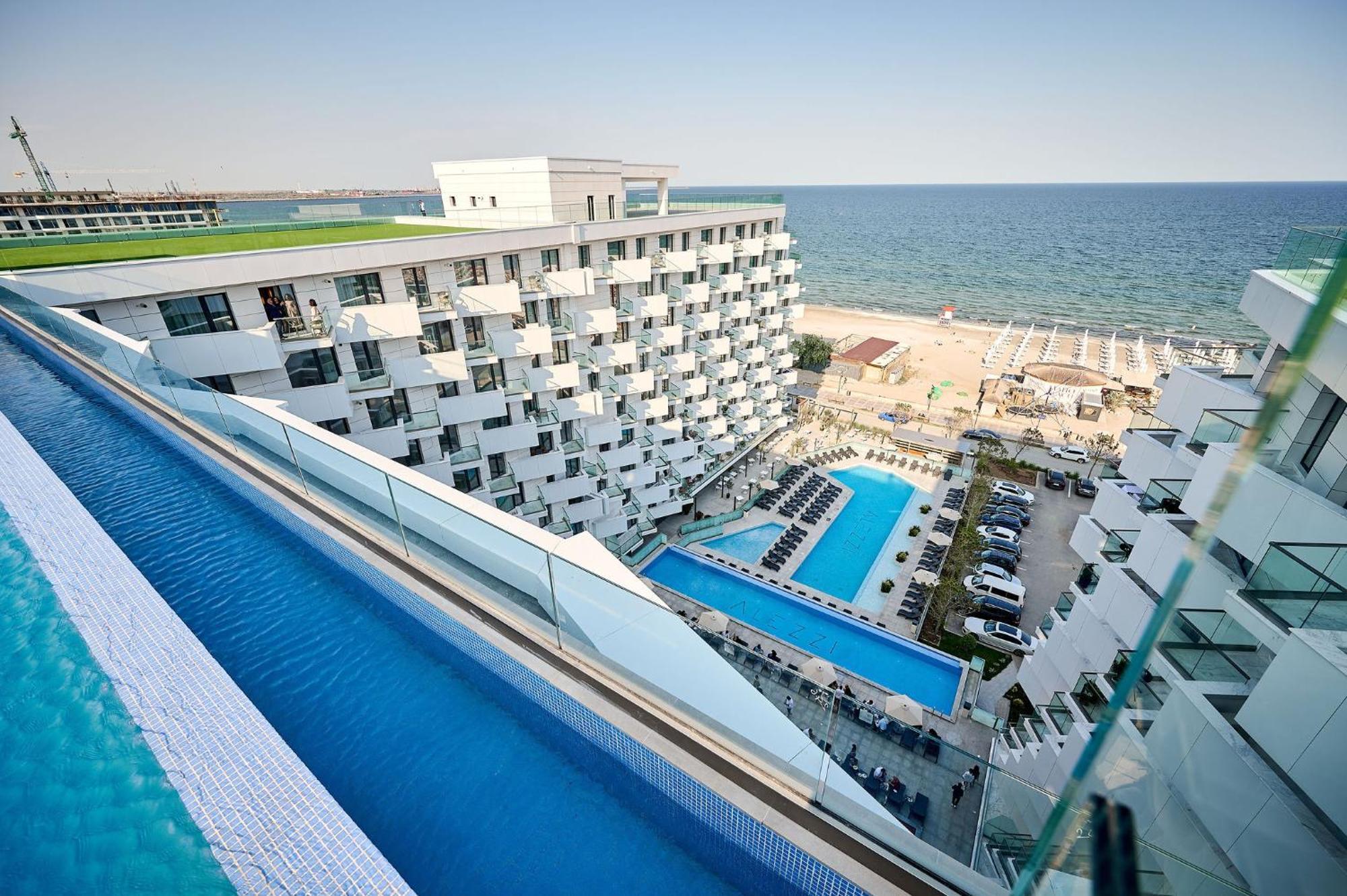 Soleil Anne Studio In Infinity Beach Resort - Parking Mamaia Exterior foto